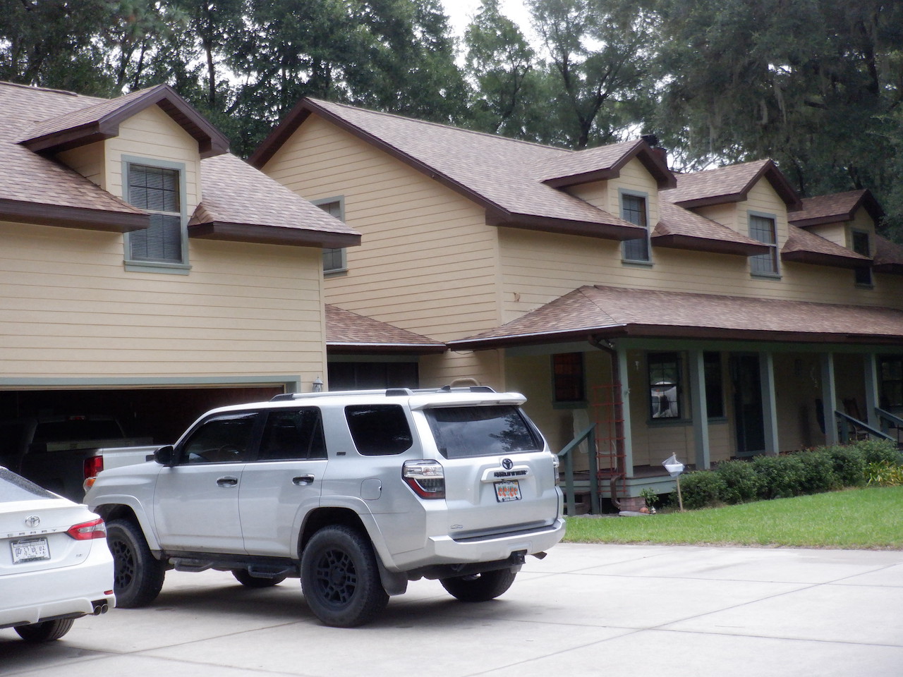 C L Martin Roofing providing residential shingle roofing in Fruitland Park.